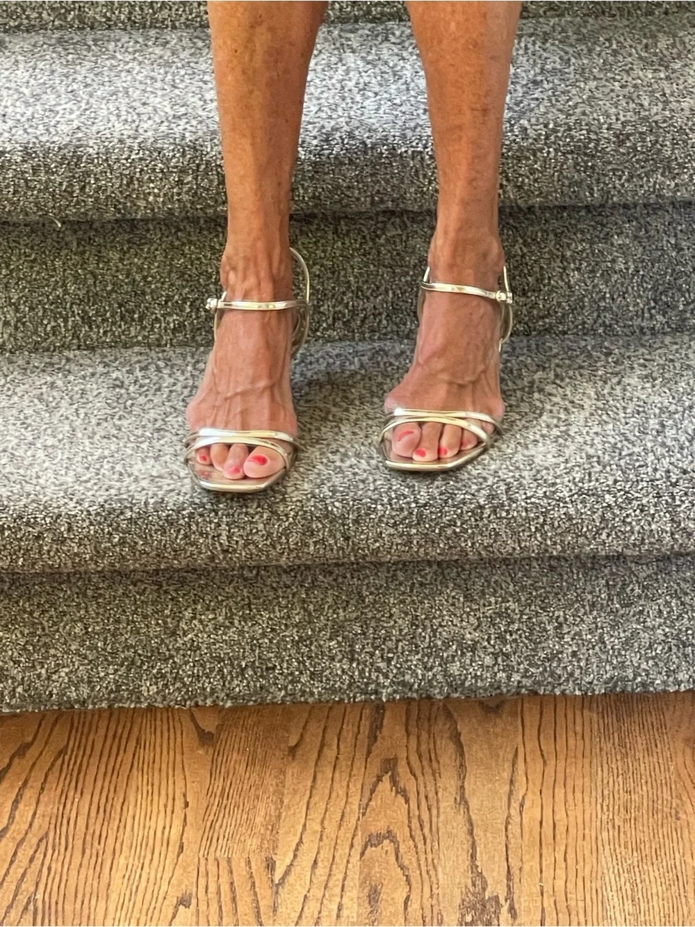 Sam Edelman Metallic Gold Strappy 2 1/4” Heel Sandals - Size 7.5 - Picture 6 of 6
